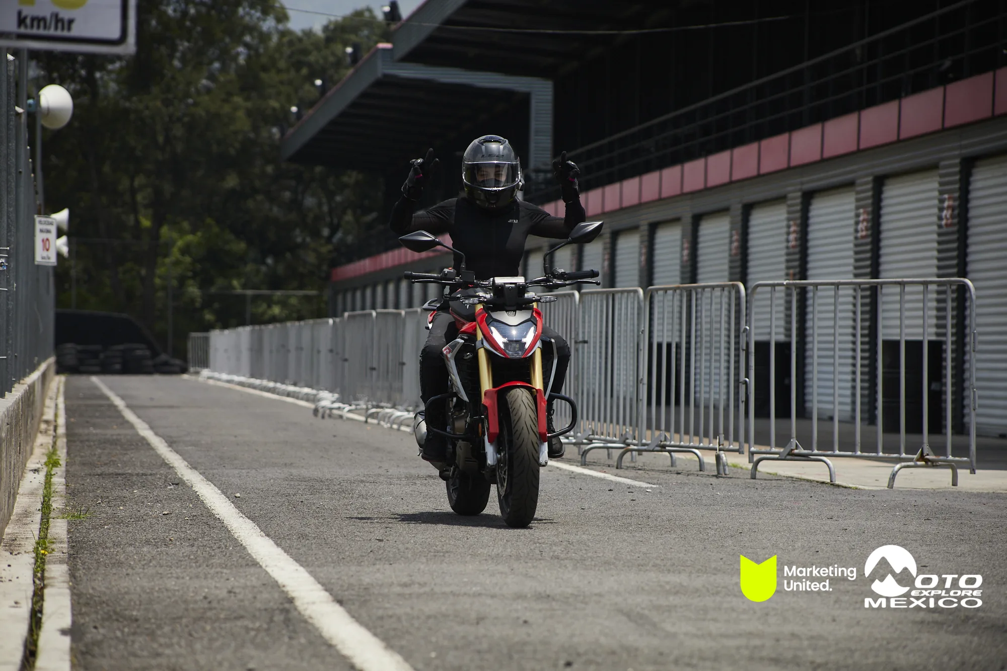 HUNK TRACKDAY 463